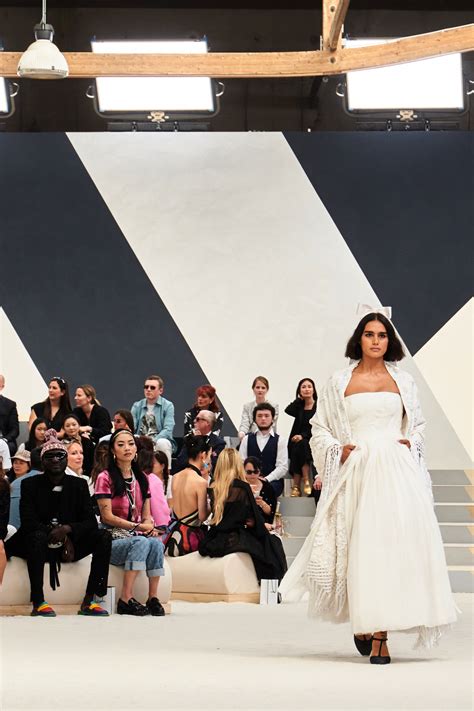 Chanel ce qu il faut retenir du défilé Chanel haute couture automne