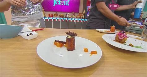 Vídeo Changa De Maíz Nuevo Con Ceviche De Corvina Frito Cocinando