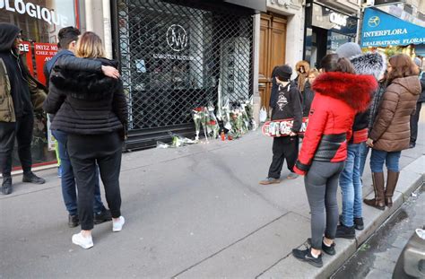 Paris Un Ado De Ans Mortellement Poignard Dans Une Rixe Entre