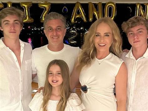 Ang Lica E Luciano Huck Completam Anos De Casados O Que Temos