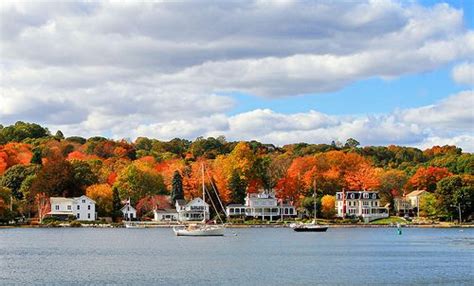 Top 5 Reasons To Visit Mystic Ct In The Fall Seaon Mystic Ct