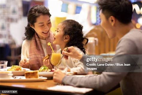 1048 Kids Eat Free Restaurant Stock Photos High Res Pictures And