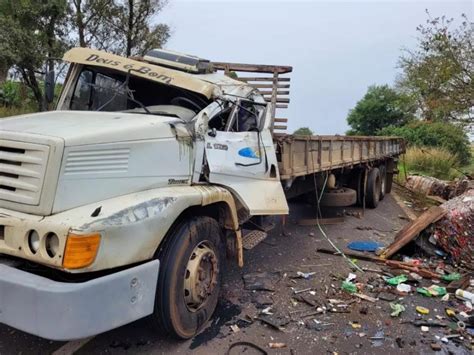 Caminhoneiro Morre Em Tombamento E Pista Da BR 369 Fica Interditada No