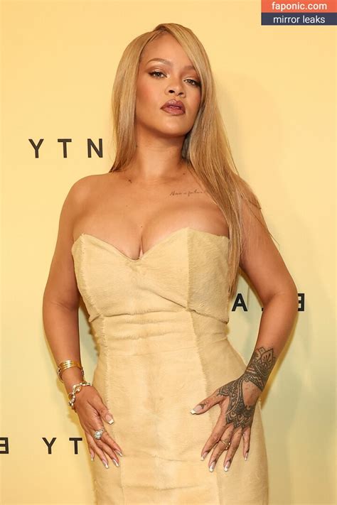 Rihanna Aka Badgalriri Nude Leaks Onlyfans Photo Faponic