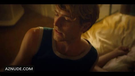 LOUISE BERGEZ Nude AZNude