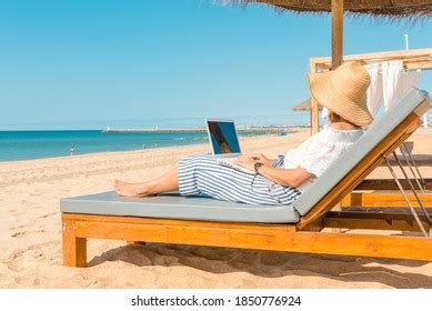 Sexi Female Perfect Figure Lying Naked Stock Photo 300301184 Shutterstock