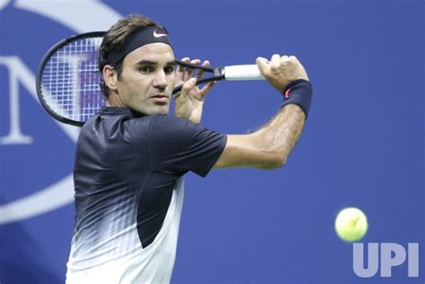 Photo Roger Federer Of Hits A Backhand At The Us Open Nyp20170829119