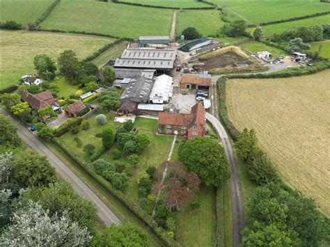 Wiltshire Farm To Let | Symonds & Sampson LL