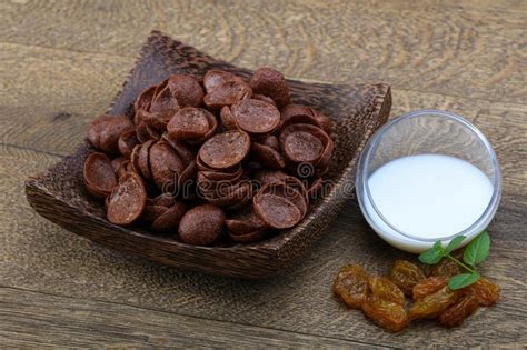 Choco Corn Flakes Stock Photo Image Of Crunchy Ingredient 111770574