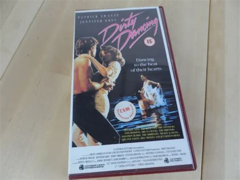 DIRTY DANCING 1987 VHS Cassette Tape Patrick Swayze Jennifer Grey