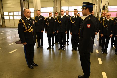 Uroczysta Zbi Rka W Komendzie Miejskiej Psp W Olsztynie Z Okazji