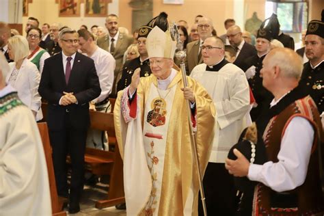 Abp Marek Jędraszewski w Narodowym Dniu Powstań Śląskich Stoimy przed