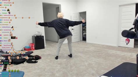 Grown Man Shaking His Ass In Front Of K People YouTube