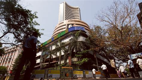 Sensex Nosedives 1 457 Points Amid Global Rout Nifty Drops By 15 775 Hindustan Times