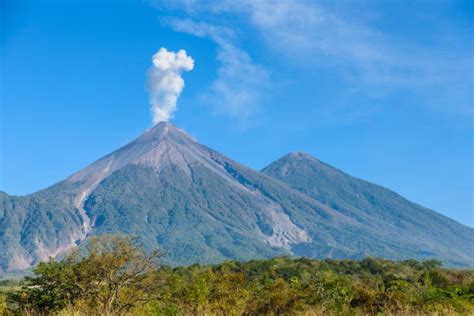 pacaya volcano eruption - Tropicana Hostel and Travel Agency