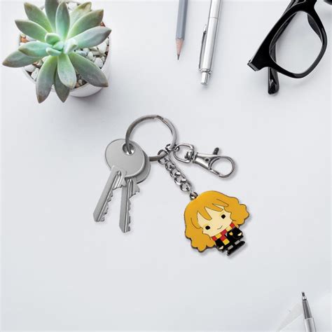 Porte clés Hermione Chibi pour fan d Harry Potter sur Cec Design