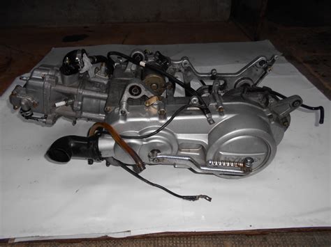 Moteur KYMCO GRAND DINK 125cc 2006 Occasion Pour Moteur A 450 00