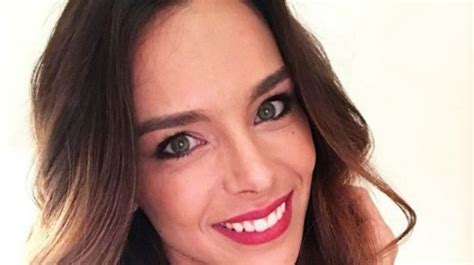 Marine Lorphelin Splendide En Bikini Sous Le Soleil De Martinique PHOTO