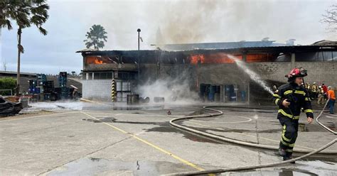 Fire In A Plastic Factory This Is How The Incident Was Seen From