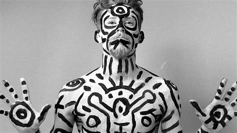 Keith Haring Body Painting