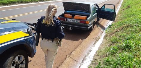 PRF prende motorista bêbado sem carteira e mais de 230 quilos de