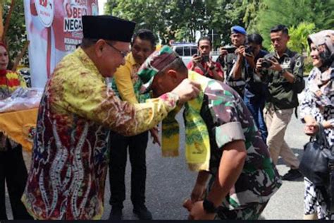 Ramah Tamah Bersama Danrem Antasari Bupati Sayed Jafar Ajak Nonton