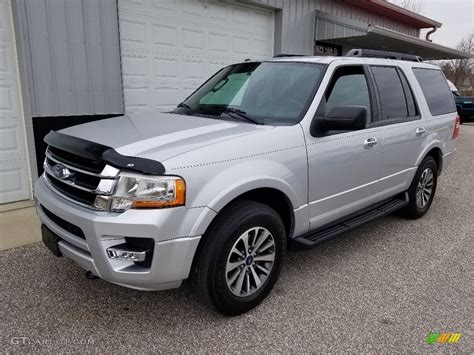 2015 Ingot Silver Metallic Ford Expedition Xlt 4x4 132109725