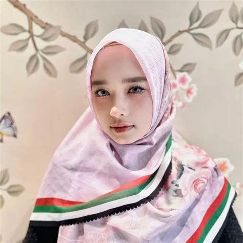 Potret 6 Artis Pakai Jilbab Motif Bendera Palestina Mendukung Dengan Berbagai Cara Hot