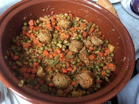 Recette de TAJINE DE BOULETTE DE VIANDE HACHÉE ET MACÉDOINE