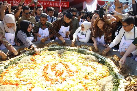 Sukses Dan Meriah Festival Rujak Uleg 2024 Di Hadiri Wali Kota Eri