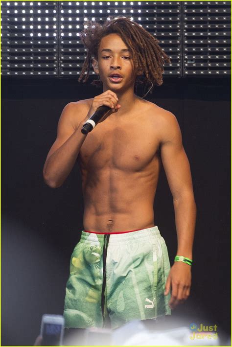 Full Sized Photo Of Jaden Smith Shirtless 2015 Wireless Festival 01