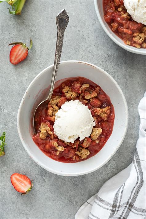 Strawberry Rhubarb Crisp In A Skillet Flavor The Moments