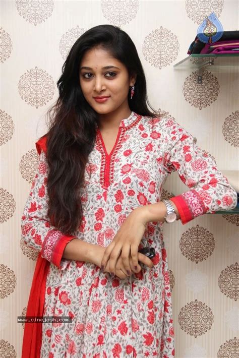 Sushma New Stills Photo 36 Of 130