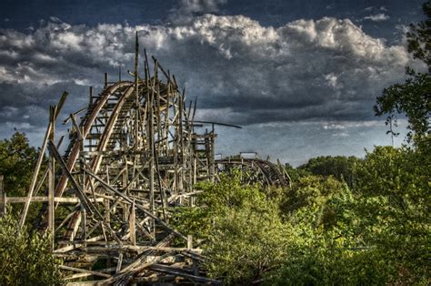 9 abandoned amusement parks that’ll haunt your dreams | Dusty Old Thing