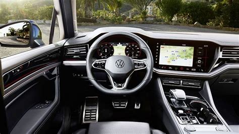 VW präsentiert Generation 3 des Touareg DMM Der Mobilitätsmanager