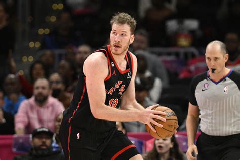 Nba Free Agency Jakob Poeltl Returning To Raptors On M Deal