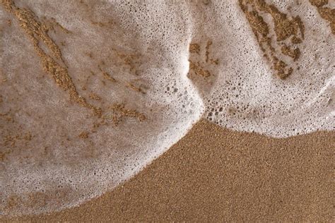 Areia E Fundo Molhados Da Espuma Do Mar Foto De Stock Imagem De