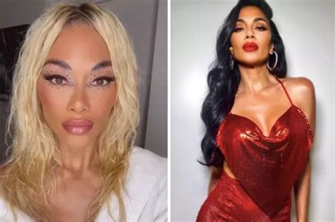 Pussycat Dolls Ashley Roberts Shows Off Toned Pins In Bikini Daily Star