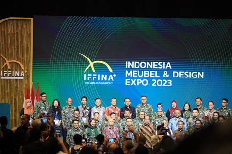 IFFINA 2023 Tampilak Produk Unggulan Hunian Melalui Meubel