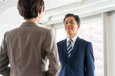 英語の【敬語】表現を知ってる？ビジネスシーンで役立つ丁寧な表現を習得しよう！ Kimini英会話