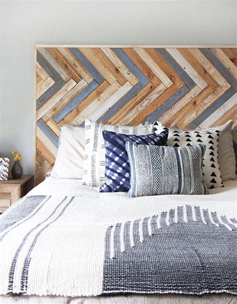 13 DIY Wood Headboard That Even The Beginner Can Build Herringbone