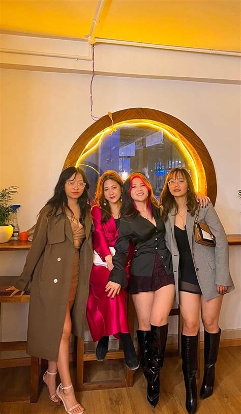 Which One Would You Fuck Scrolller