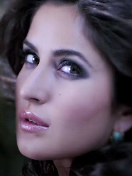 Katrina Lips Hd Photos