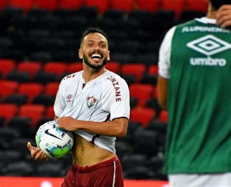 De virada Fluminense leva a melhor em clássico contra o Fla