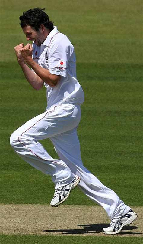 Graeme Swann Removed Shivnarine Chanderpaul For The Second Time In The