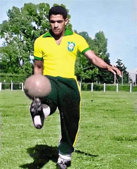 Pin de Carlos nt em Futebol Football サッカー Garrincha Seleção