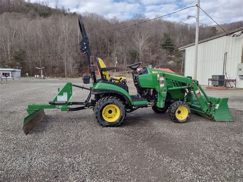 John Deere 1025R tractor: full specifications and information