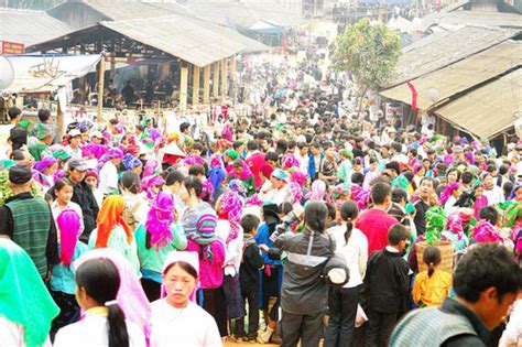Sapa Love Market A Unique Culture Of Sapa Ethnic People Trekking