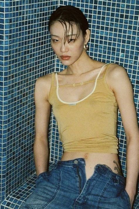 Pin By No One On Sora Choi Loml In Sora Choi Model Inspo Poses