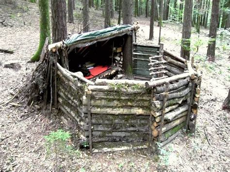 How To Make A Super Survival Shelter Survival Shelter Wilderness